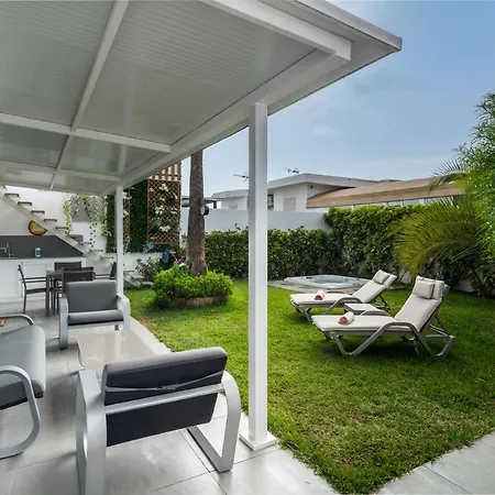 Palmera Villa *